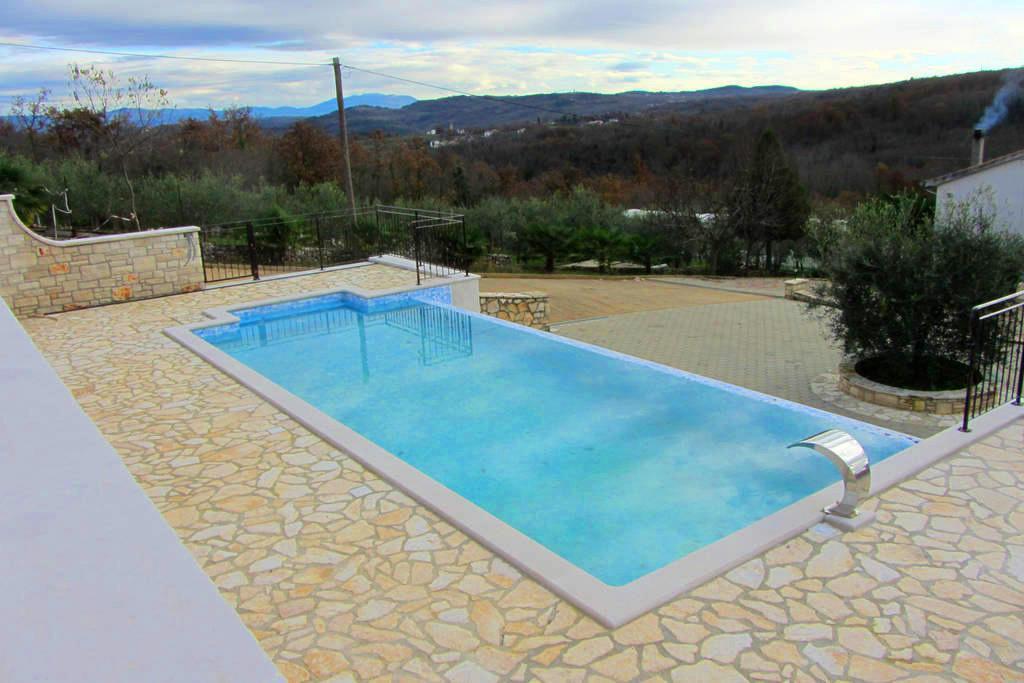 Villa Lara Karojba Cameră foto